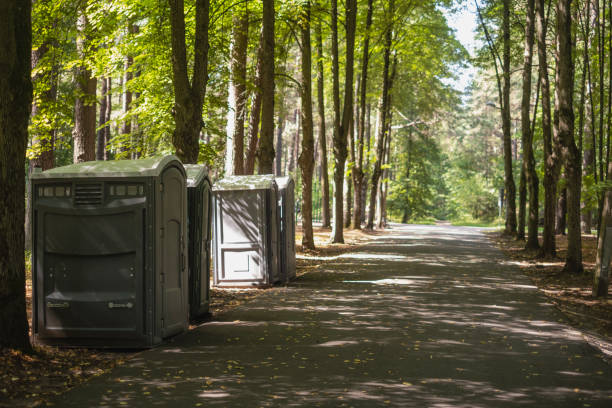 Best Portable toilet rental cost  in Emporia, KS