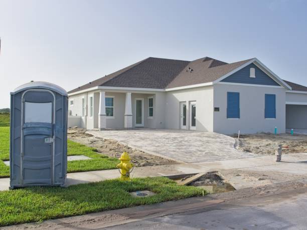 Best Porta potty rental near me  in Emporia, KS